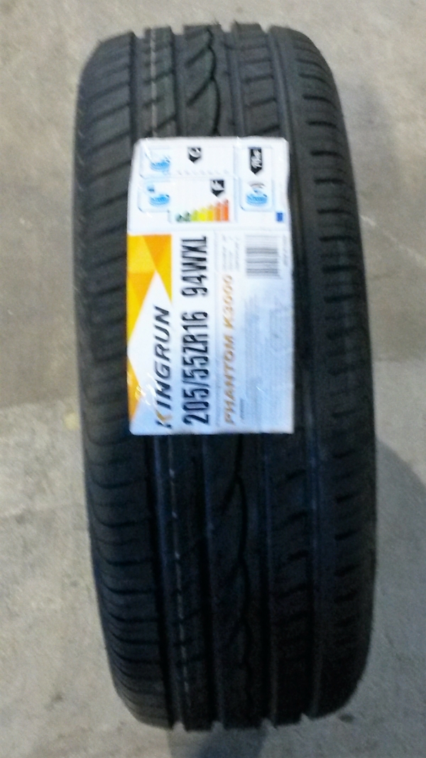 Stocklot car tyres