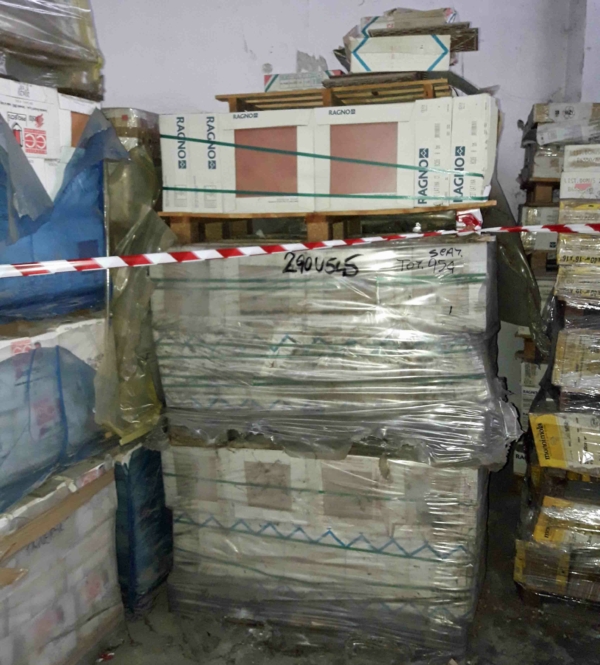Stocklot ceramic tiles - Image 11