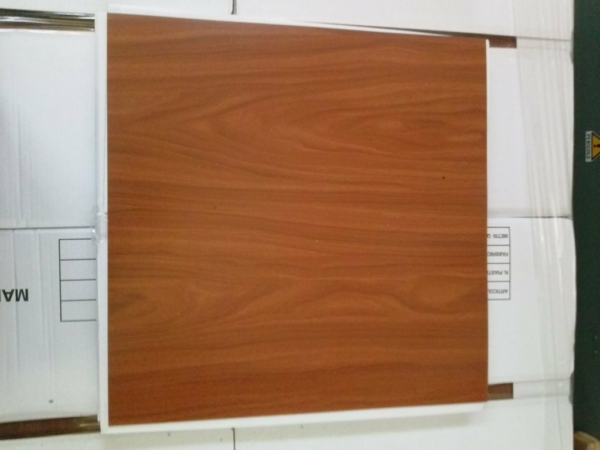 Stocklot laminated tiles in PVC - Image 3