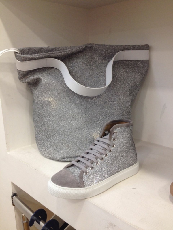 Stocklot quality Italian cloths for shoes, bags and accessories - Image 31