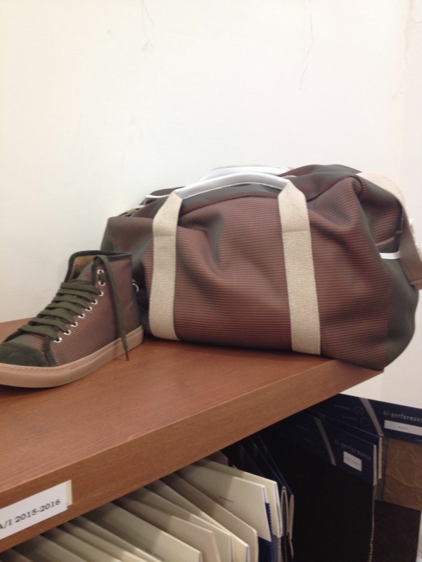 Stocklot quality Italian cloths for shoes, bags and accessories - Image 23
