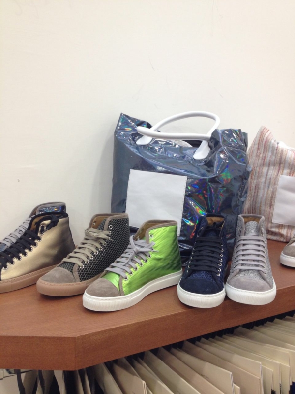Stocklot quality Italian cloths for shoes, bags and accessories - Image 22