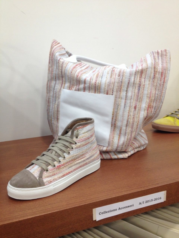 Stocklot quality Italian cloths for shoes, bags and accessories - Image 30