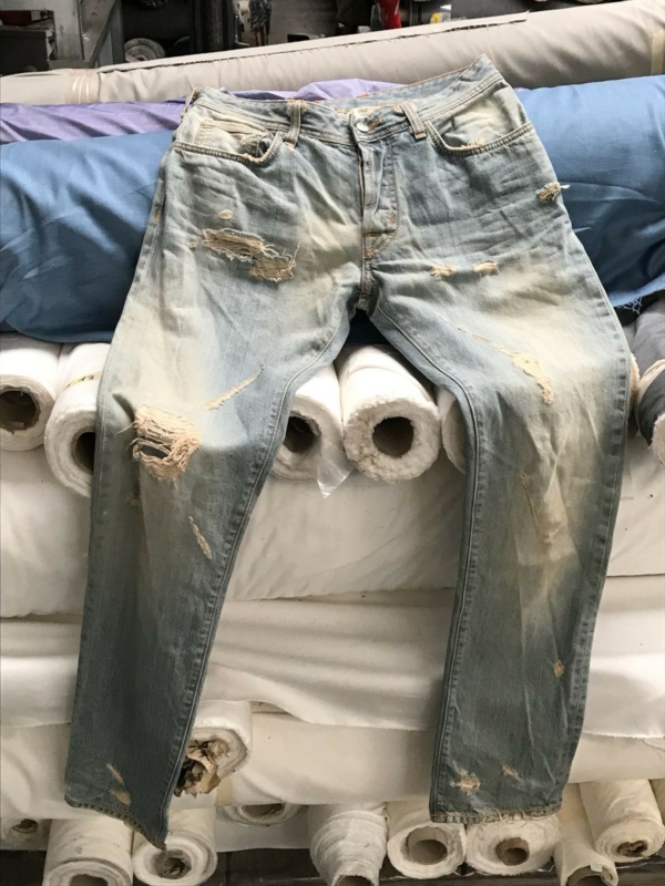 Stocklot Jacob Cohen jeans - Image 2
