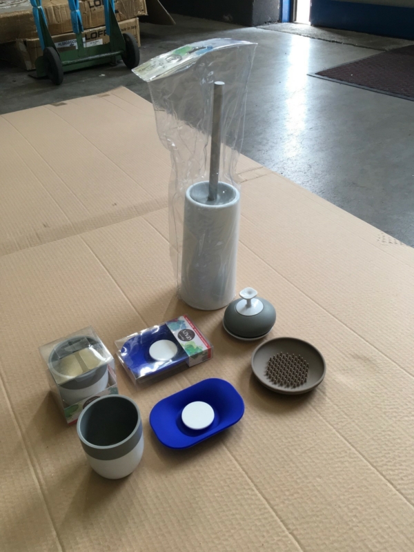 Stocklot bathroom accessories - Image 8