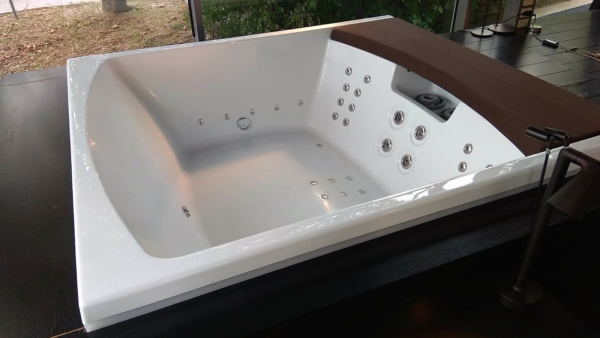 Stocklot bathroom furniture and sanitary ware - Image 10