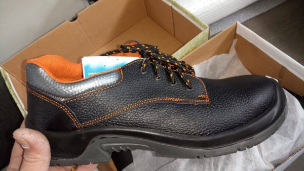 Stocklot work shoes - Image 10