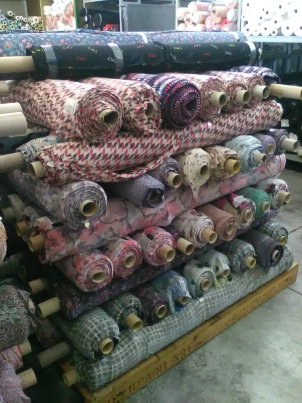 Stocklot quality cloths - Image 8