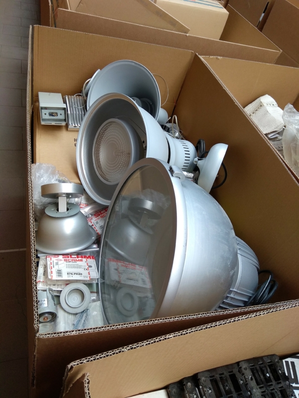 Stocklot electric materials - Image 17