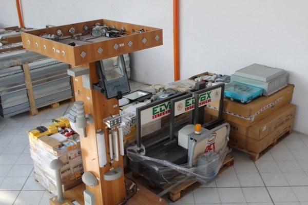 Stocklot electric material and components - Image 13
