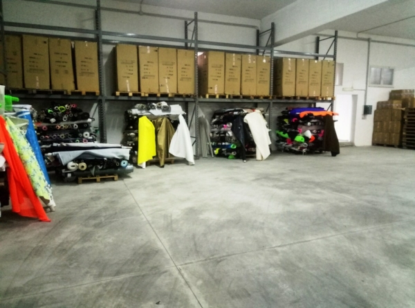 Stocklot quality Italian cloths for shoes, bags and accessories - Image 17