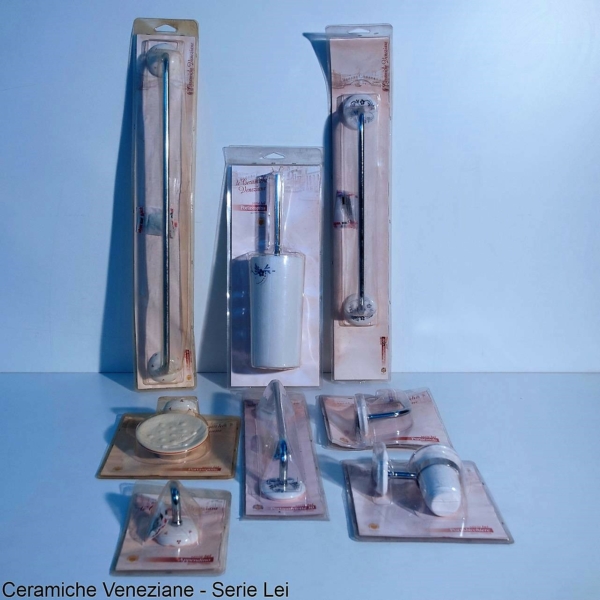 Stocklot bathroom accessories - Image 18