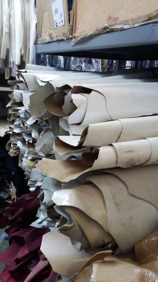 Stocklot leather skins - Image 10