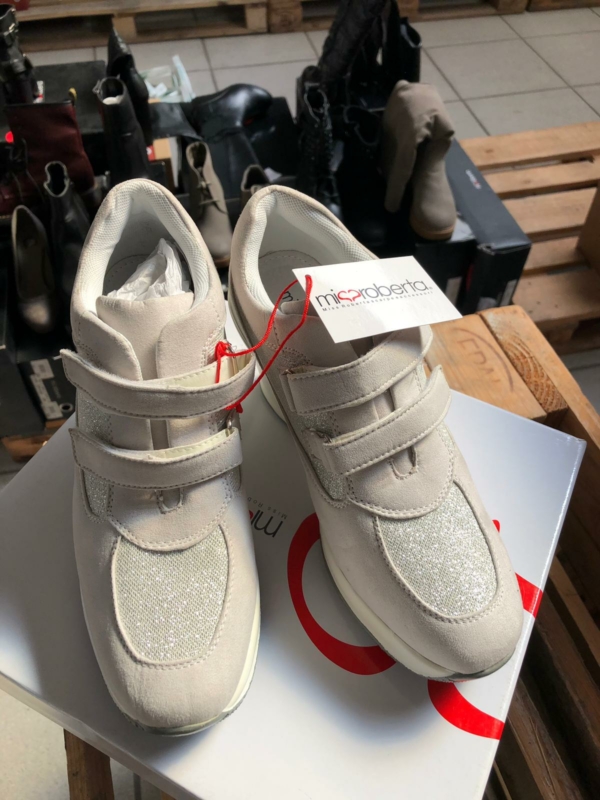 Stocklot ladies shoes - Image 10