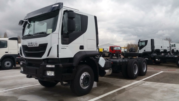 Stocklot Iveco trucks - Image 2