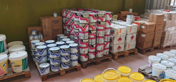 Stocklot paints, brushes and accessories - Image 2
