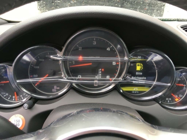 Offer of Porsche Cayenne - Image 9