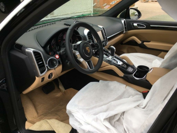 Offer of Porsche Cayenne - Image 10