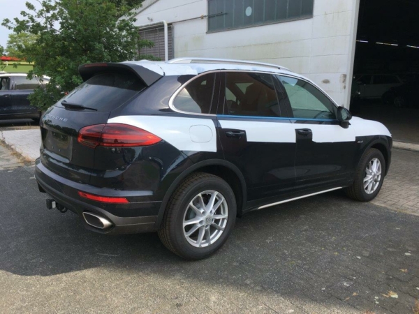 Offer of Porsche Cayenne - Image 3