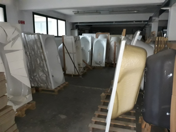 Stocklot heating and plumbing - Image 11