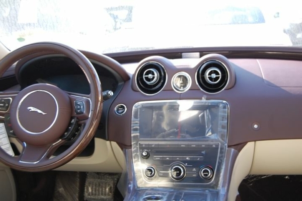 Special offer Jaguar cars - Image 27