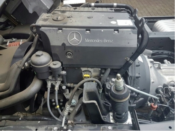 Special offer Mercedes trucks - Image 9