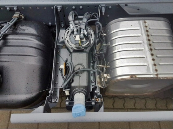 Special offer Mercedes trucks - Image 10