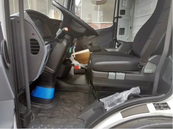 Special offer Mercedes trucks - Image 12