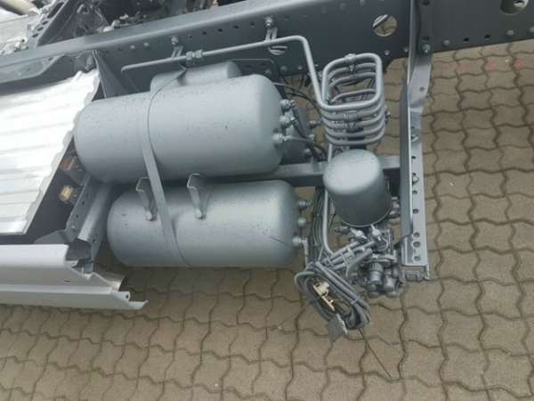 Special offer Mercedes trucks - Image 22