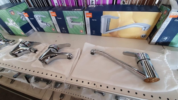 Stocklot taps, mixers and faucets - Image 6