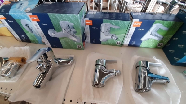 Stocklot taps, mixers and faucets - Image 8