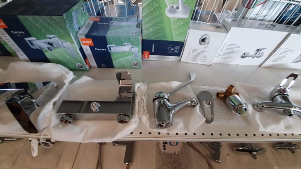 Stocklot taps, mixers and faucets - Image 2