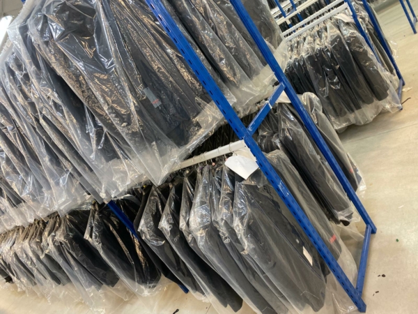Stocklot men's suits - Image 7