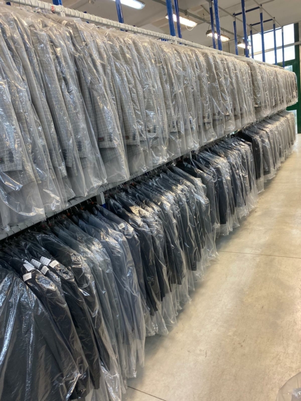 Stocklot men's suits - Image 8