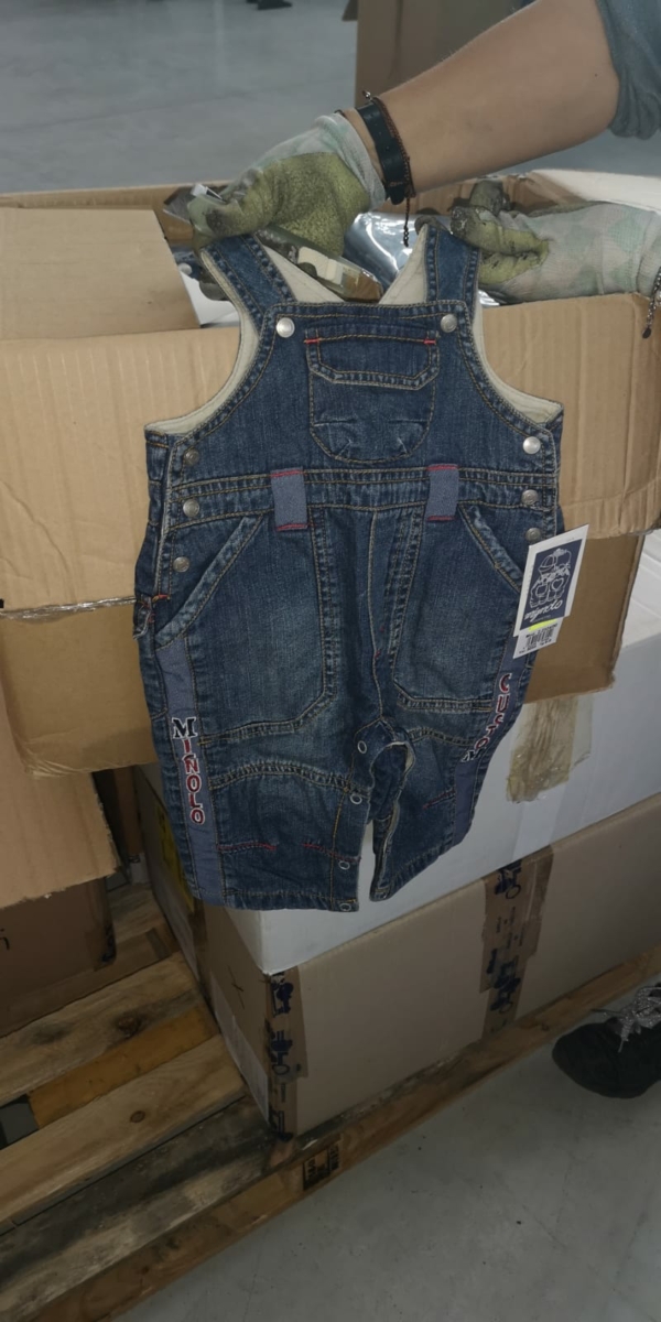 Stocklot children clothing and socks - Image 11