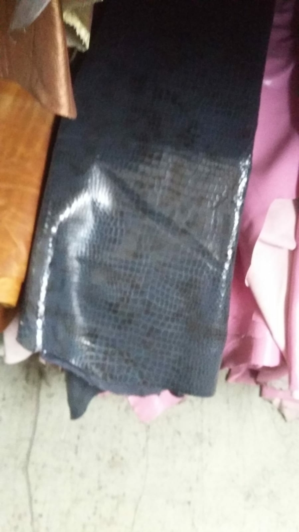 Stocklot leather skins - Image 11