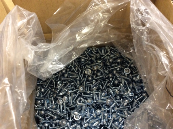 Stocklot screws, bolts and nuts - Image 2