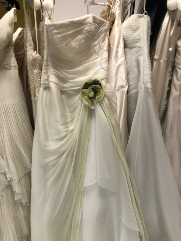 Stocklot wedding dresses, shoes and lingerie - Image 10