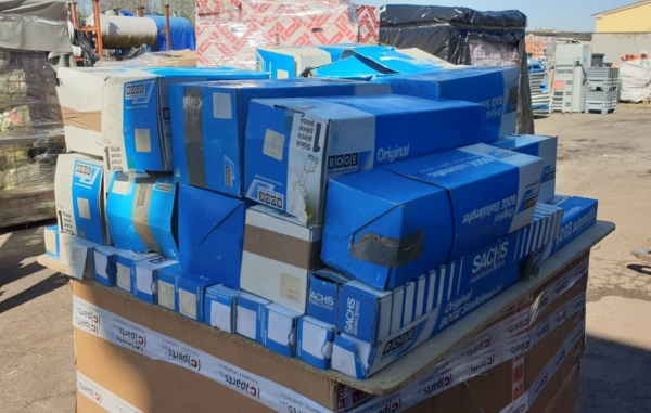 Stocklot spare parts for cars - Image 17