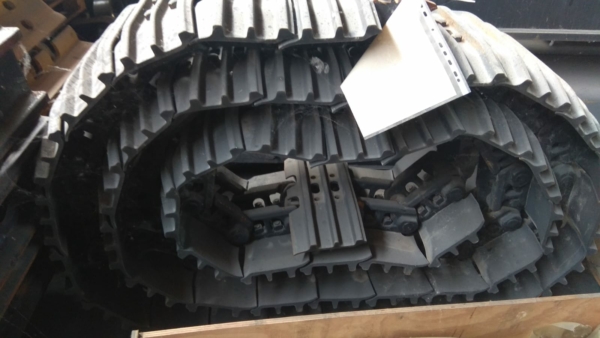 Stocklot spare parts Caterpillar and Komatsu - Image 24