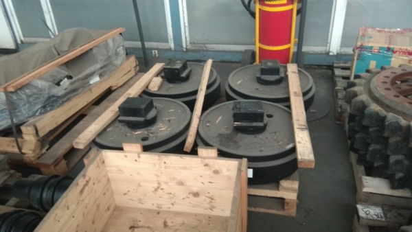 Stocklot spare parts Caterpillar and Komatsu - Image 13