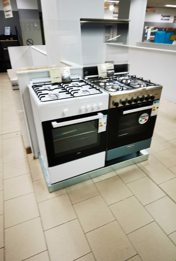 Stocklot furniture, appliances and household - Image 29