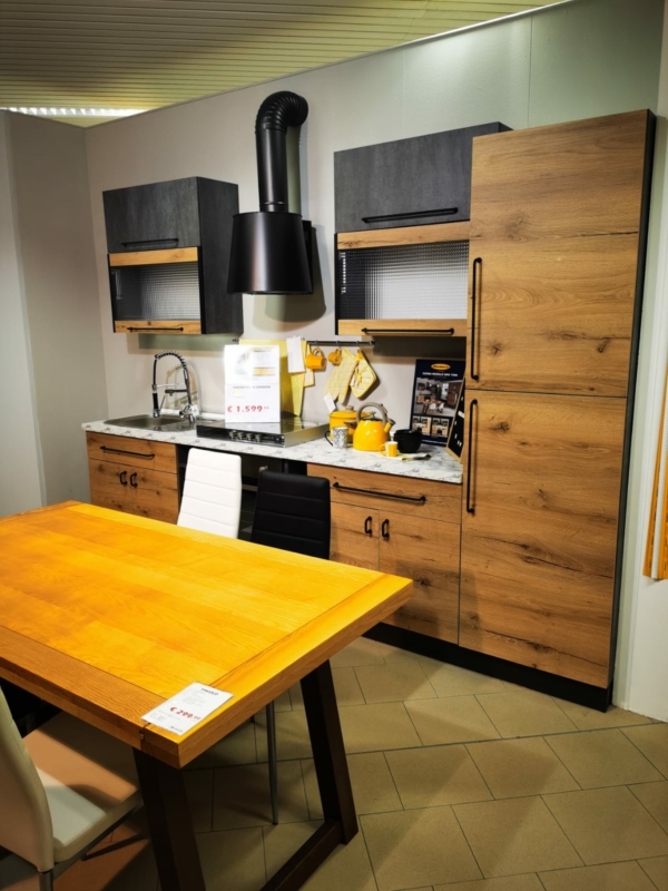 Stocklot furniture, appliances and household - Image 6