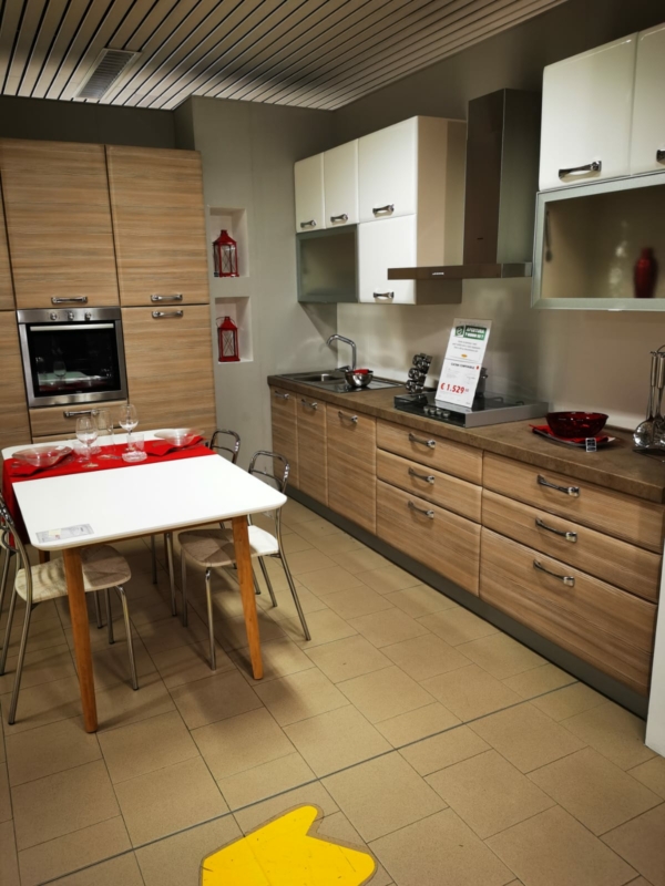 Stocklot furniture, appliances and household - Image 4