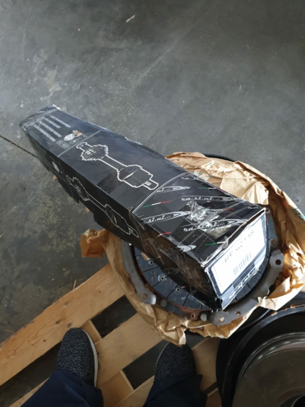Stocklot general spare parts for cars and trucks - Image 12