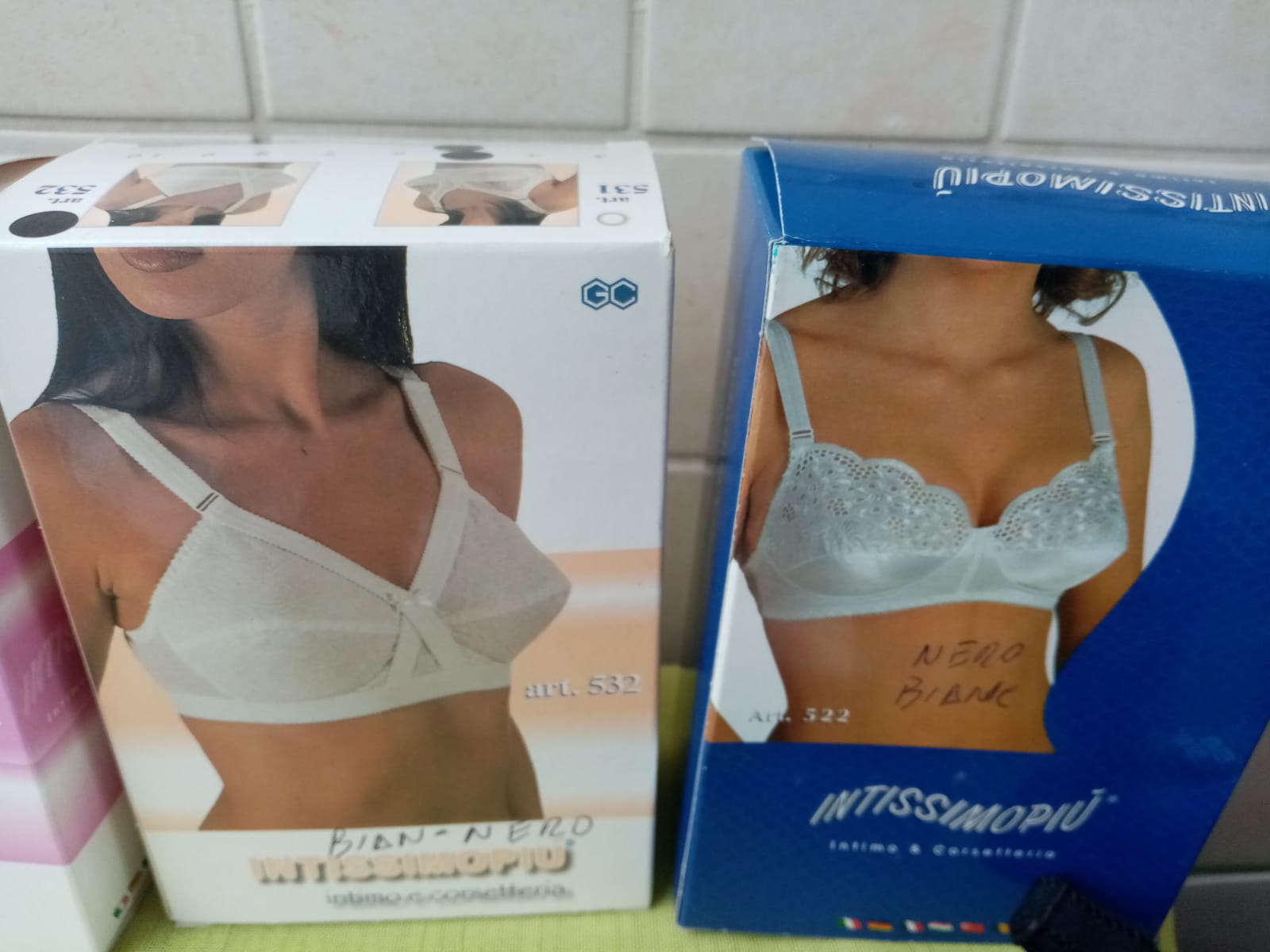 Stocklot bras – Stock Italy Srl