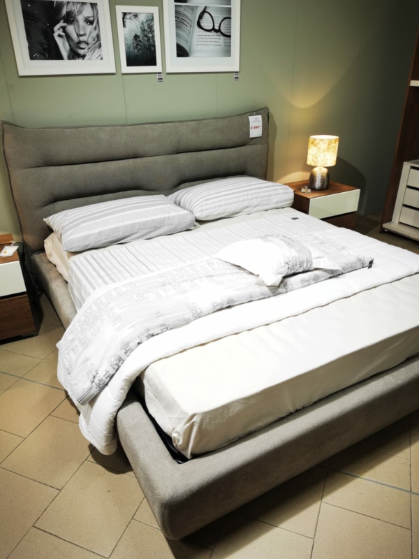 Stocklot furniture, appliances and household - Image 10