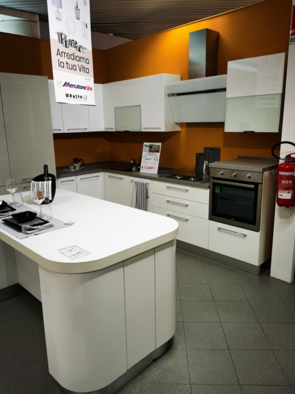 Stocklot furniture, appliances and household - Image 5