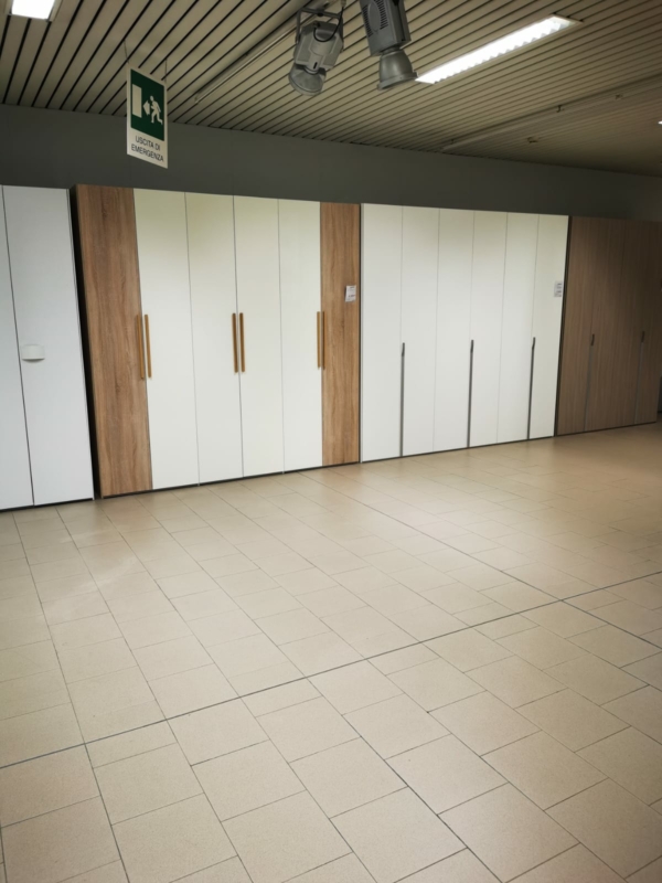 Stocklot furniture, appliances and household - Image 23