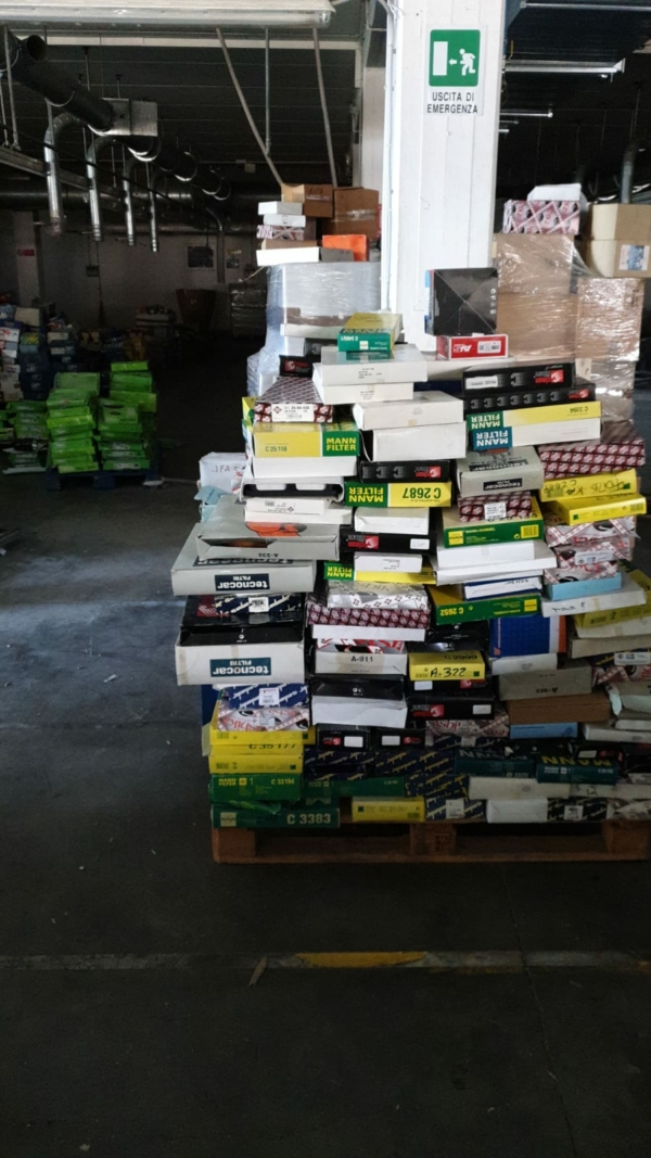 Stocklot general spare parts for cars and trucks - Image 8